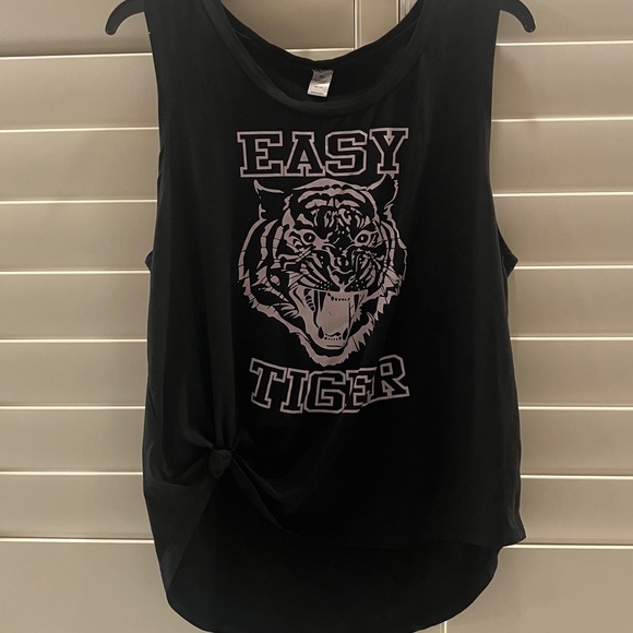 Tops - Black Easy Tiger Tank Top